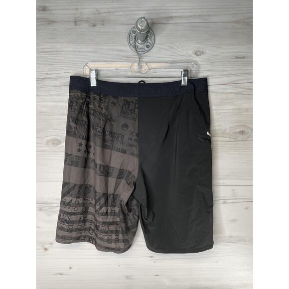 Reebok CrossFit Shorts Mens 35 Black Gray Board Shorts Training Pocket - Picture 6 of 8